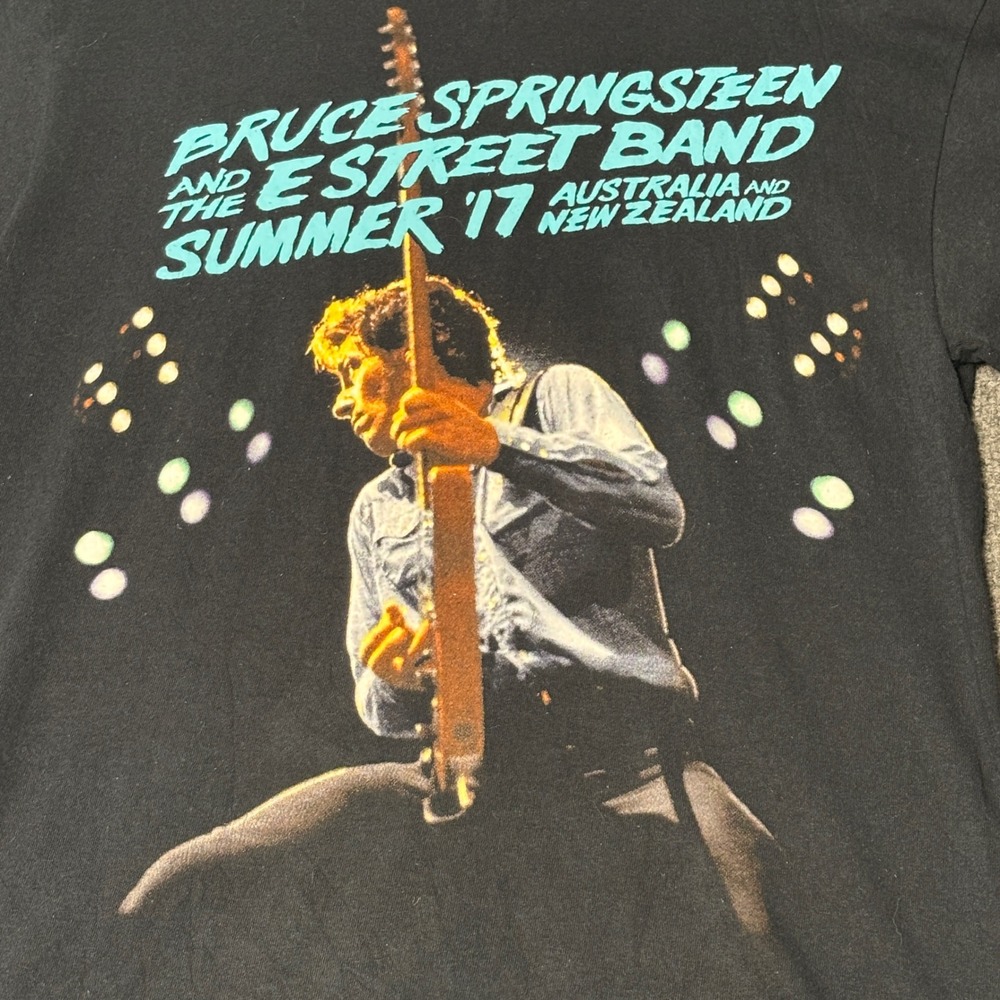 Bruce Springsteen E Street Band Summer 17 Tour Shirt Mens M Black Concert Tee - Picture 3 of 14
